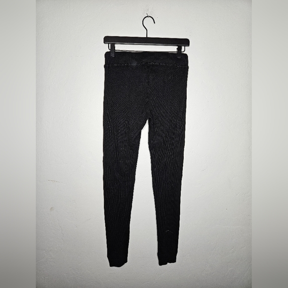 Monrow Black Ribbed Drawstring Joggers - Picture 2 of 9